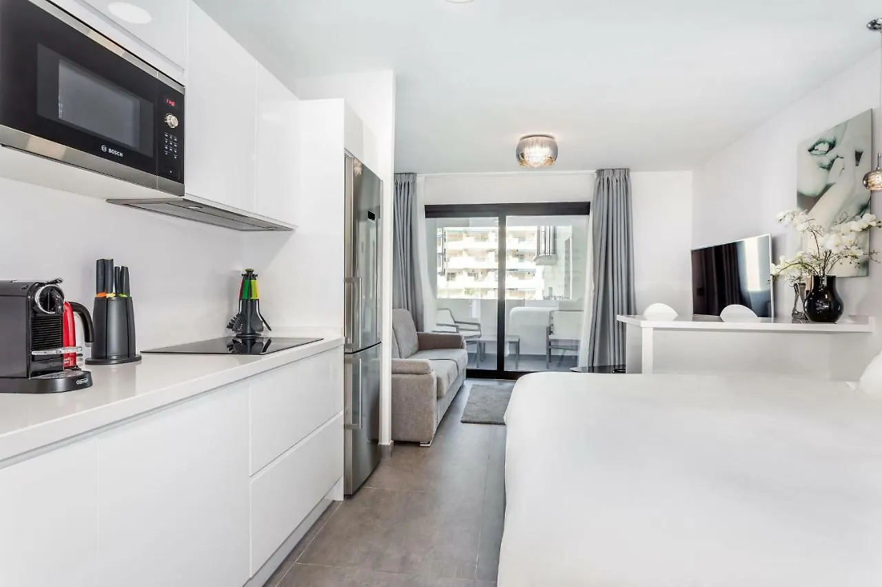 By Riva - Outstanding, Contemporary Studio In Puerto Banus Gardens Μαρμπέλλα Διαμέρισμα