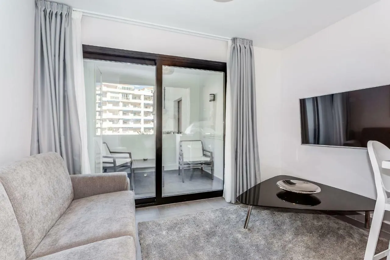 アパート By Riva - Outstanding, Contemporary Studio In Puerto Banus Gardens マルベーリャ スペイン